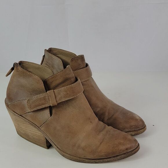 Eileen Fisher Ives Tumbled Nubuck Leather Bootie - Picture 1 of 15